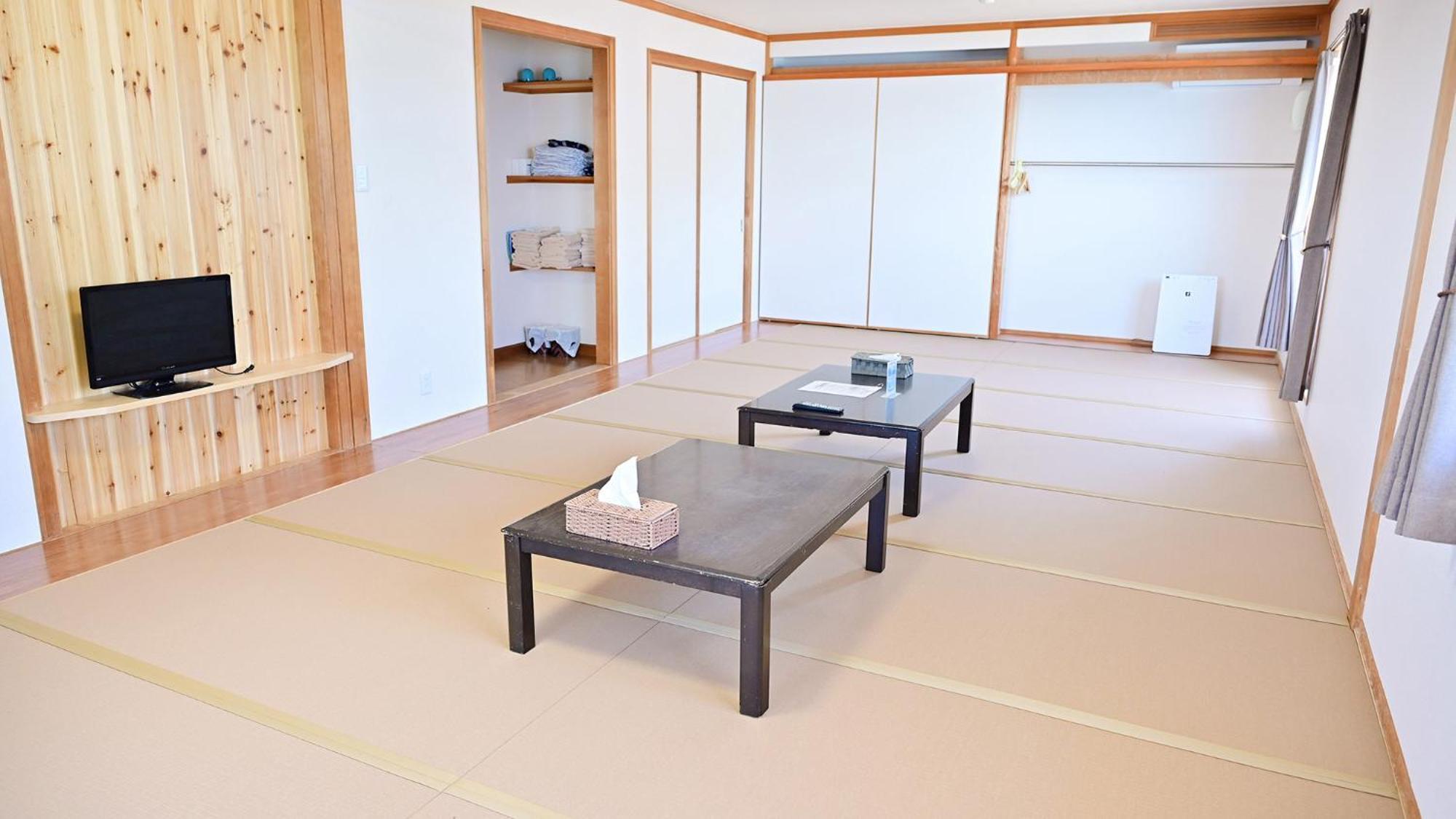 Biwa-Lakeside Cottage B B Dylan Minamikomatsu الغرفة الصورة