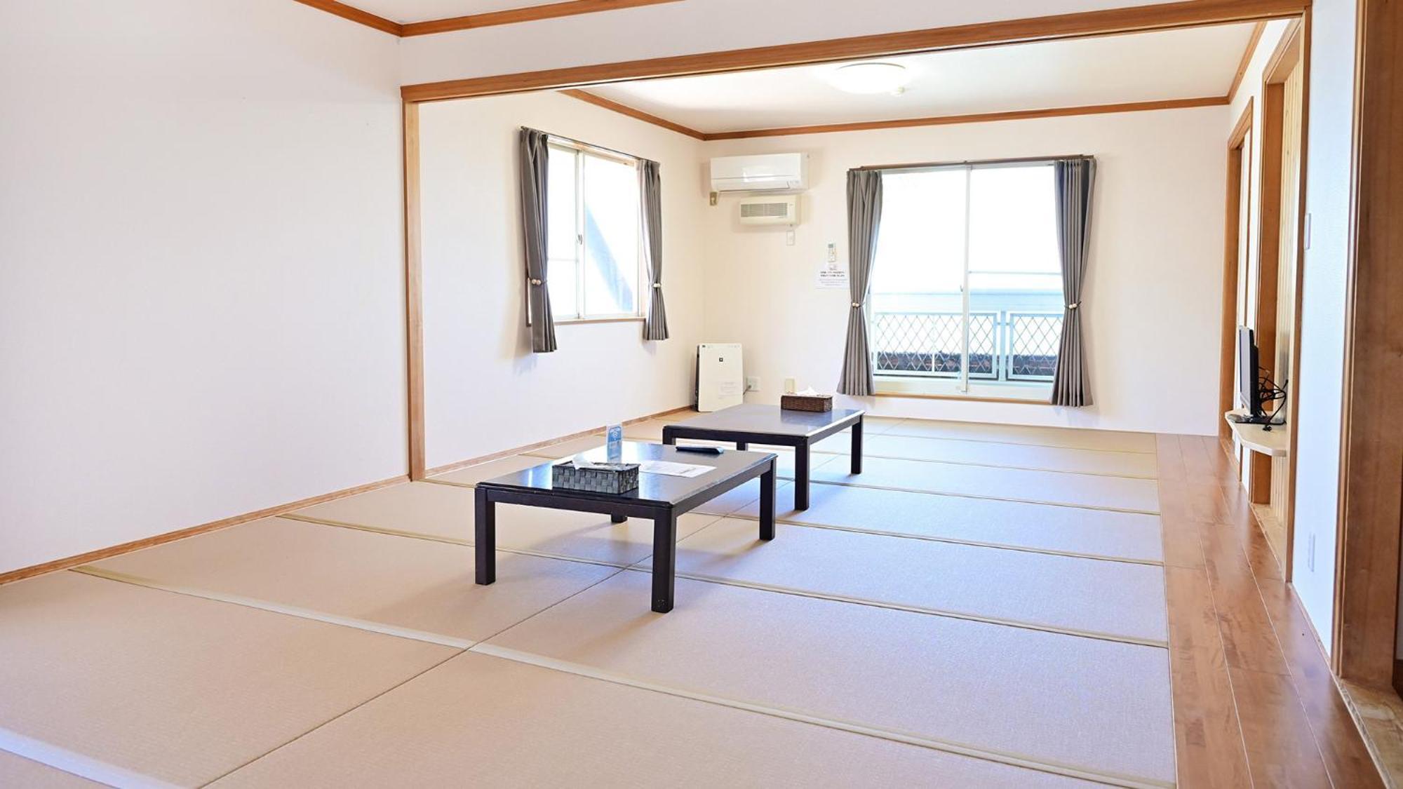 Biwa-Lakeside Cottage B B Dylan Minamikomatsu الغرفة الصورة